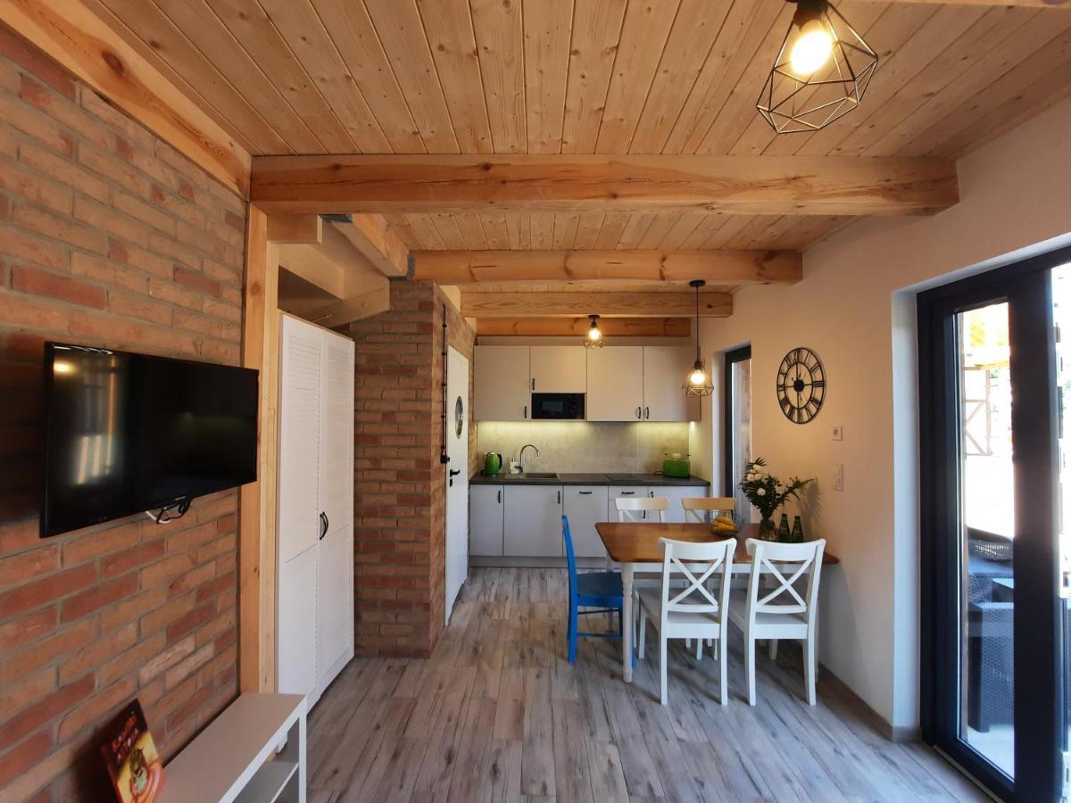 Patyki Kamyki Apartment Ustka Exterior photo